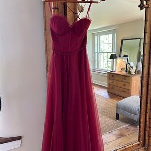 I have a beautiful NWT Amaroso dress for sale, size small.